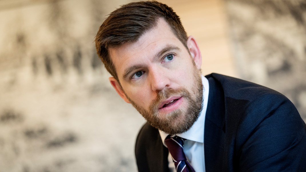 Morten Dahlin brugte sit eget ministerium for by, land og kirke som et eksempel på, at udflytning af statslige arbejdspladser ikke medfører fald i kvalitet. 