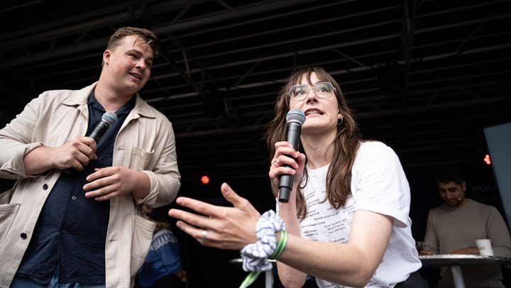 Der var dømt liberal infight, da Sofie Mosgaard fra Venstres Ungdom og Jonas Søndergaard Juul fra Liberal Alliances Ungdom dystede i finalen af DM i Debat.