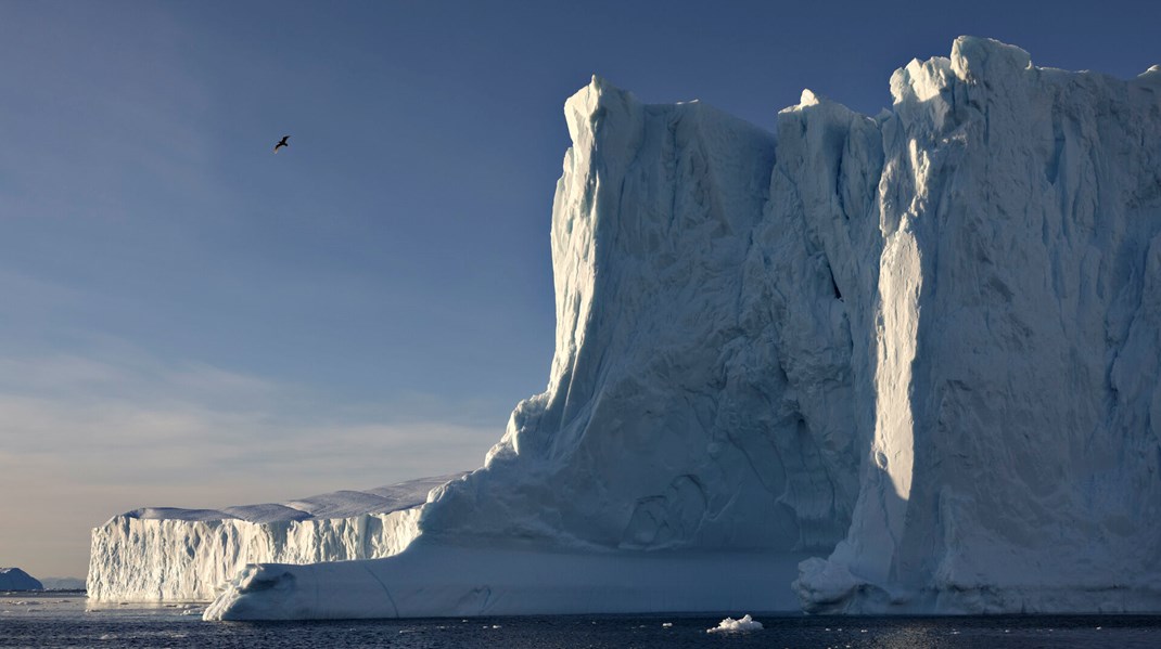 Grønland og Danmark er nu begge del af Parisaftalen, der er en international aftale inden for FN’s klimakonvention UNFCCC, som drejer sig om begrænsning af udledning af drivhusgasser gennem grøn omstilling, klimatilpasning og finansiering heraf