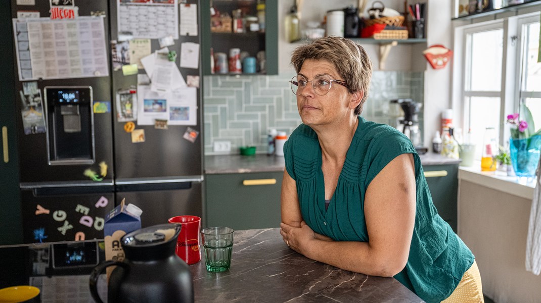 I maj bragte Altinget historien om, at ledelsen i daginstitution Tinderhøj vil fyre den 54-årige Marlene Simoni, fordi hun ved sin ansættelsessamtale ikke havde fortalt, at hun for flere år tilbage havde drevet en escortvirksomhed.