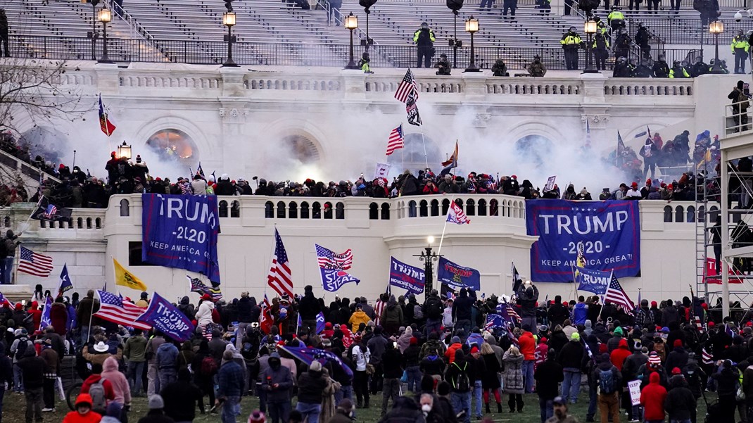 Voldelige demonstranter stormer Kongressen onsdag den 6. januar 2021 i Washington