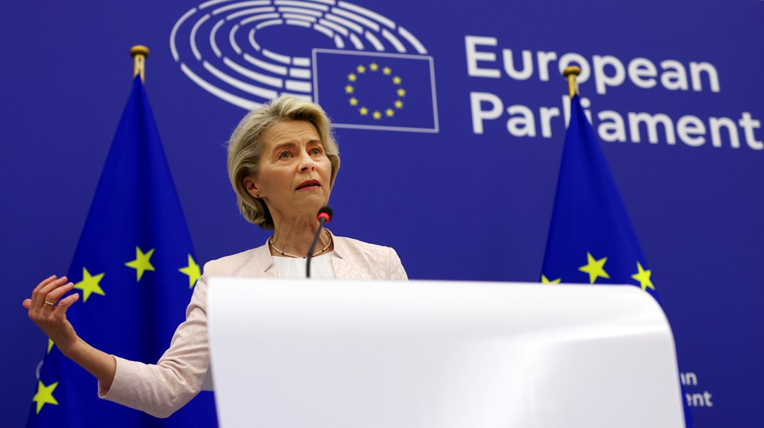 Ursula von der Leyen blev i juli genvalgt som formand for Europa-Kommissionen på et program, hvor hun blandt andet lover, at det skal blive lettere at købe internationale togbilletter i EU. 