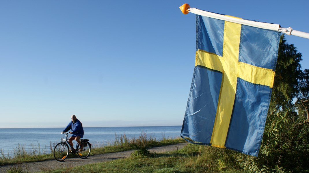 Danske politikere mistænker overimplementering af EU-direktiv om hvidvask. Men hvordan står det egentlig til hinsidan?