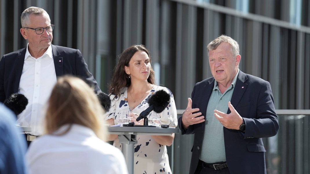 Formand Lars Løkke Rasmussen, politisk ordfører Monika Rubin og gruppeformand Henrik Frandsen sætter fokus på faldende fødselsrater og forslår familiepolitisk reform til sommergruppemøde