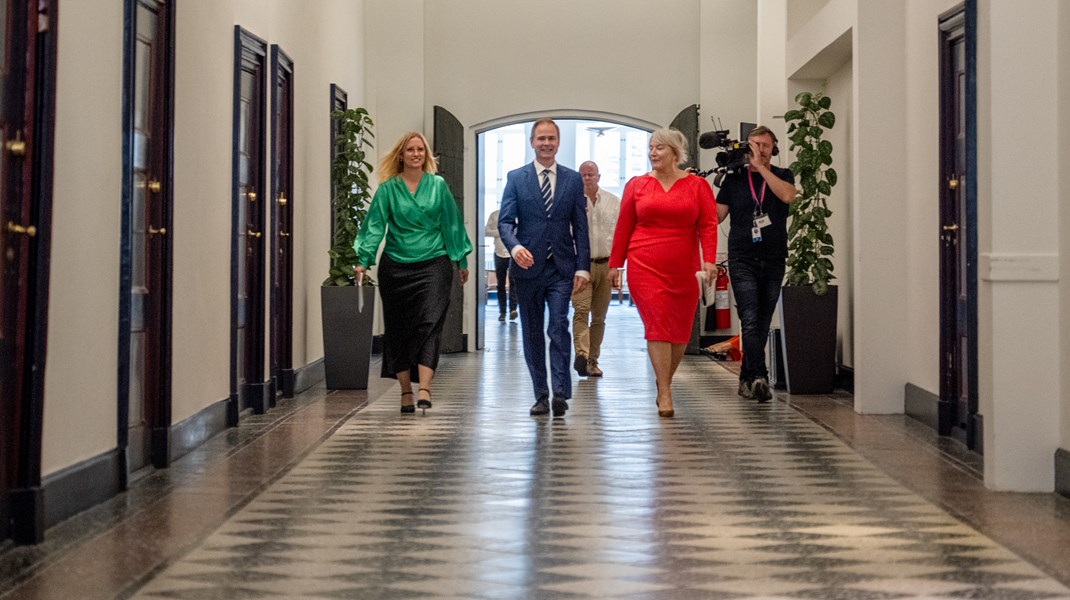 Finansminister Nicolai Wammen (S) præsenterede fredag regeringens finanslovsforslag sammen med økonomiminister Stephanie Lose (V) og forsknings- og uddannelsesminister Christina Egelund (M). 