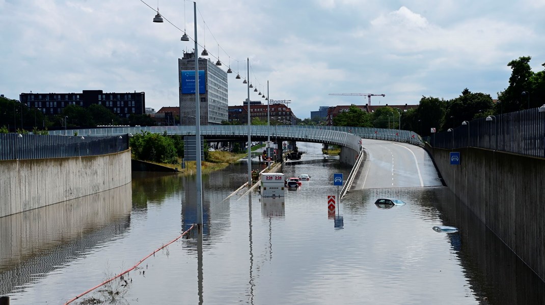 Trods historisk meget regn skruer kommuner ned for sikring mod skybrud