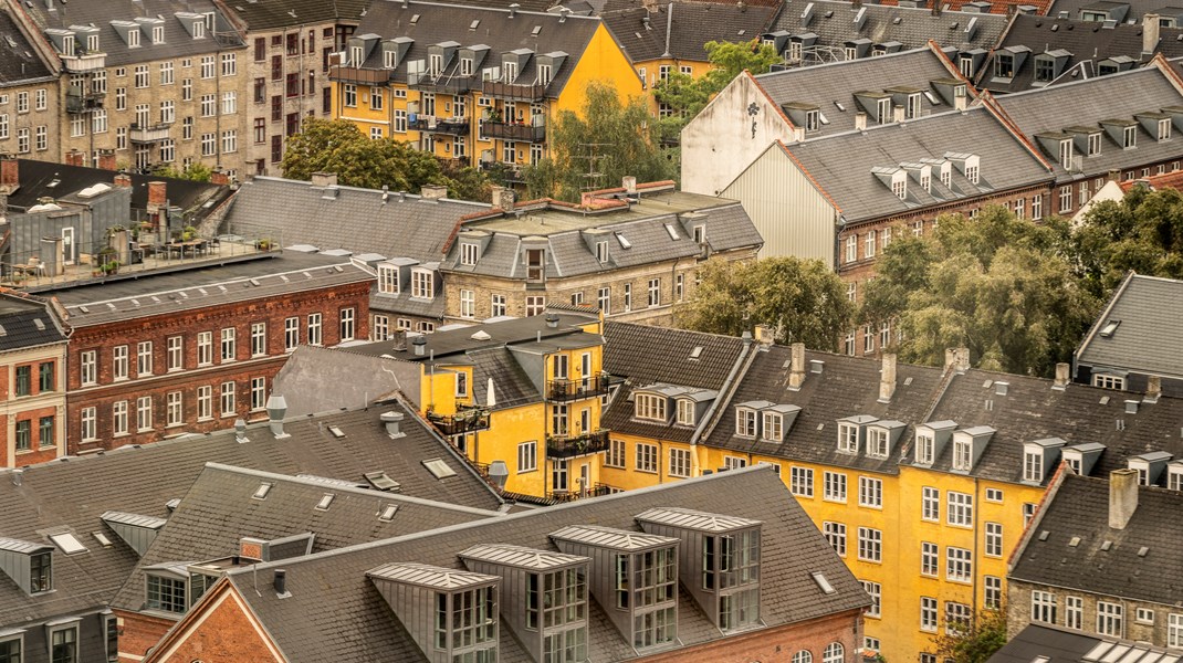 Skatteregnskaberne bliver komplicerede, når danske ejendomme er ejet af udenlandske kapitalfonde, for fondene kan helt eller delvist undgå at betale skat i Danmark, skriver Niels Hahn.