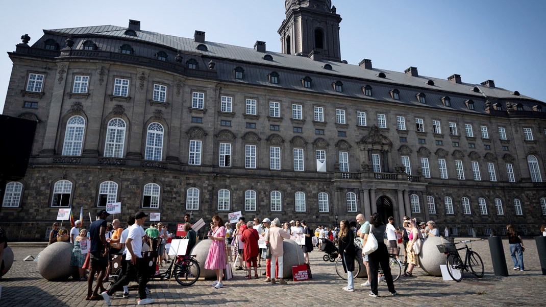 Selvfølgelig må ngo'er blande sig i samfundsdebatten – herunder også kritisere den danske regering, skriver Gunvor Wibroe.