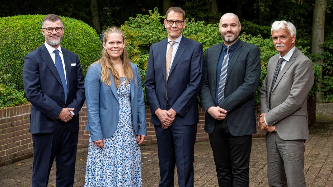 Niels Jessen, Ruben Pauwels, Anna Korsgaard Berg og Søren Dalgaard modtager priser fra Bagger-Sørensen Fonden.